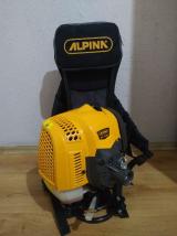Alpina motorlu tırpan ve zeytin hasat makinesi 